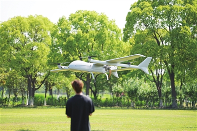太仓无人机试飞基地首飞